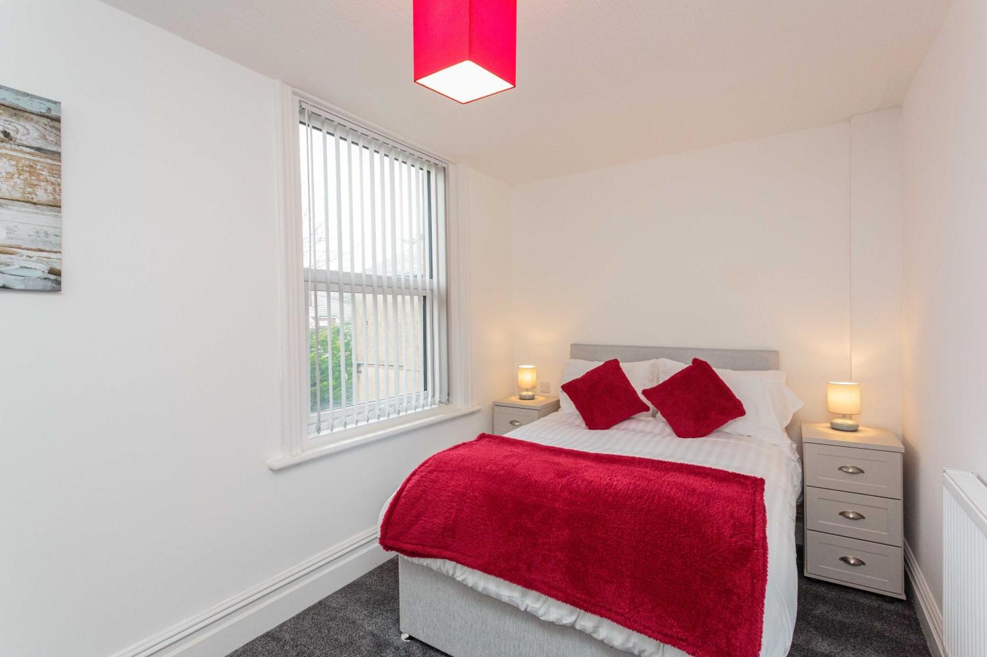 Cherry Property - Berry Apartments Blackpool Room photo