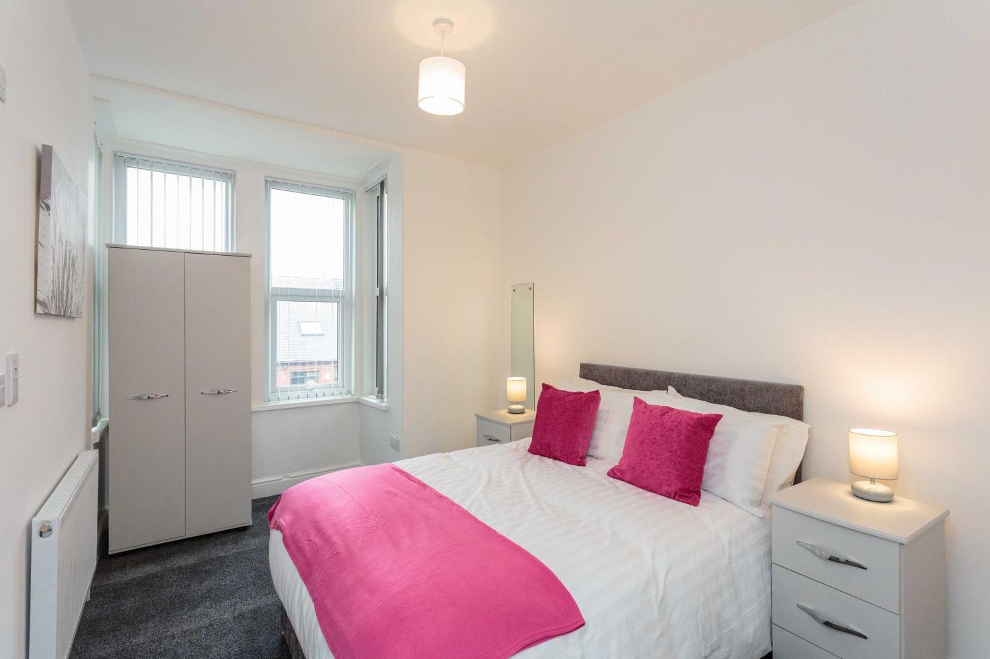 Cherry Property - Berry Apartments Blackpool Room photo
